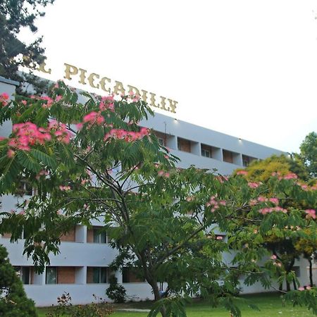 Hotel Piccadilly Mamaja Zewnętrze zdjęcie