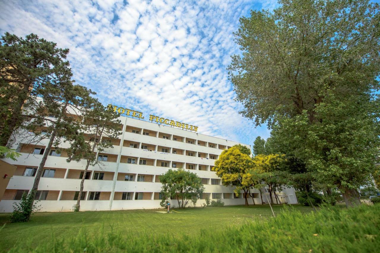 Hotel Piccadilly Mamaja Zewnętrze zdjęcie