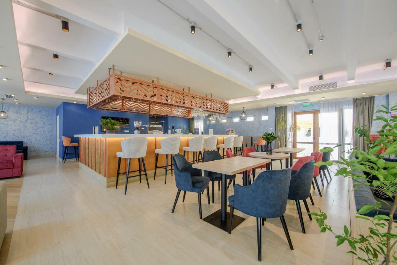 Hotel Piccadilly Mamaja Zewnętrze zdjęcie