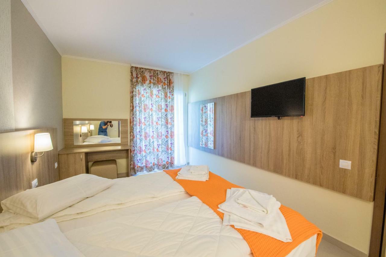 Hotel Piccadilly Mamaja Zewnętrze zdjęcie