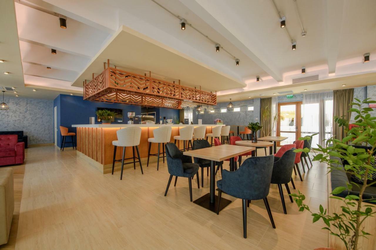 Hotel Piccadilly Mamaja Zewnętrze zdjęcie